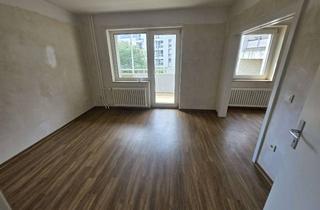 Wohnung mieten in Eifeler Str. 18, 40227 Oberbilk, 2-Zimmer-Wohnung mit Balkon in Oberbilk - Ab sofort