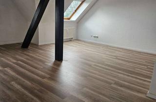 Wohnung mieten in Chemnitzer Straße 45, 09217 Burgstädt, Burgstädt * Dachgeschoss 3 Zimmer im Grünen * Stellplatz * frei