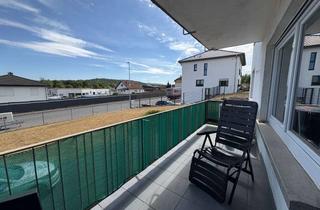 Wohnung mieten in 63607 Wächtersbach, Lichtdurchflutete Hochparterrewohnung mit Balkon!