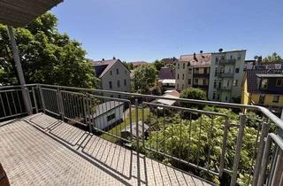 Wohnung mieten in Carl-Von-Ossietzky-Straße 25 a, 99423 Nordvorstadt, zentrumshahe 4-Raum-Wohnung mit Balkon - vollständig renoviert