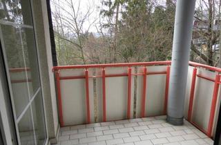 Wohnung mieten in 08468 Reichenbach, Neu sanierte 3-Zimmer-DG-Wohnung mit Balkon/Loggia und PKW-Stellplatz in ruhiger Stadtlage - nur unweit vom Stadtzentrum entfernt!