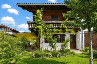 Haus kaufen in 83128 Halfing, Ein Stockwerk für Jeden - Große DHH mit Gartenidylle und Bachlauf