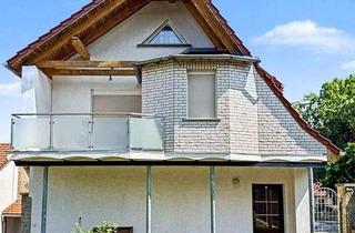 Doppelhaushälfte kaufen in 38828 Wegeleben, Großzügige Doppelhaushälfte mit Garten, Balkon und vielseitigen Nutzungsmöglichkeiten in Wegeleben