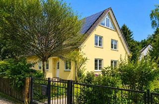 Doppelhaushälfte kaufen in 13503 Heiligensee, Familienglück in Heiligensee: Moderne Doppelhaushälfte mit Kamin, Solaranlage und Biogarten