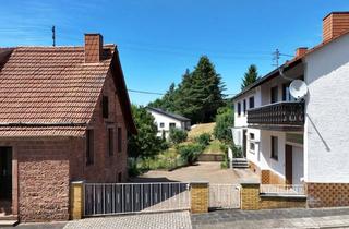 Haus kaufen in 66851 Queidersbach, Charmanter Hof mit Baulandpotenzial in Queidersbach