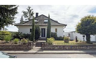 Einfamilienhaus kaufen in 65207 Auringen, Freistehendes Einfamilienhaus mit tollem Ausblick auf 1.001 m² Grundstück