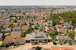 Villa kaufen in 69181 Leimen, Ehemalige Familienresidenz von Boris Becker - Panoramavilla mit besonderer Geschichte!