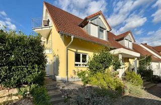 Haus kaufen in 79189 Bad Krozingen, Exklusive DHH in begehrter Ortsrandlage von Bad Krozingen – stilvolles Wohnen mit großem Garten