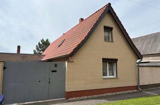 Haus kaufen in 06369 Weißandt-Gölzau, Ländlich geprägtes Gehöft mit Wohnhaus und Gestaltungspotential!