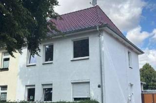 Doppelhaushälfte kaufen in 19386 Lübz, Doppelhaushälfte mit 5 Zimmern und großzügigem Grundstück in Lübz
