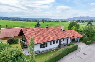 Einfamilienhaus kaufen in 82386 Oberhausen, Großzügiges Einfamilienhaus mit Einliegerwohnung und traumhaftem Panoramablick in Oberhausen