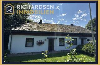 Haus kaufen in 25842 Ockholm, Vielseitig nutzbares Wohnhaus, mit derzeit zwei Wohnungen, Entwicklungspotential und Südgarten