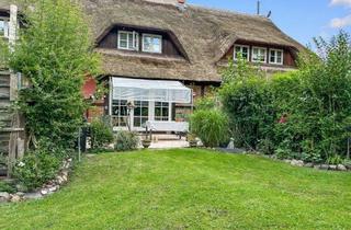 Haus kaufen in 23936 Stepenitztal, Reetgedecktes Reihenmittelhaus mit großem Garten und Garage