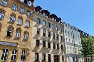 Wohnung kaufen in 90489 Veilhof, Provisionsfrei - Frisch renovierte 2-Zimmer Wohnung mit Altbau Charme in Top-Lage