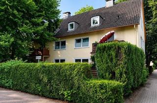 Wohnung kaufen in 26135 Osternburg, Bezugsfreie und sanierte Dachgeschosswohnung in Oldenburg/Osternburg!