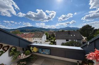 Wohnung kaufen in 79199 Kirchzarten, Zwei-Zimmer-Dachgeschosswohnung mit Schwarzwaldblick in Kirchzarten