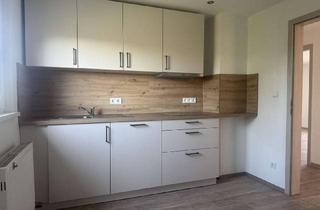 Wohnung mieten in Ansbacher Str. 26C, 91710 Gunzenhausen, 3-Zimmer-Wohnung mit neuer Einbauküche, Südbalkon & Stellplatz