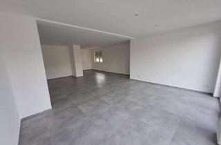 Wohnung mieten in 64579 Gernsheim, Renovierte Erdgeschosswohnung in bester Lage - 70 m²