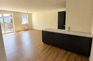 Wohnung mieten in Alte Landstr 33, 50171 Kerpen, Stilvolle 2-Zimmer-Wohnung mit neuem Bad, Balkon & Stellplatz in Kerpen-City
