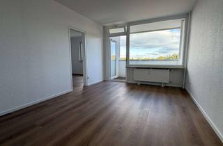 Wohnung mieten in Lütjenmoor 17, 22850 Norderstedt, Renovierte 2-Zimmer-Wohnung mit Balkon & Aufzug – kurze Wege zu U1, EKZ, Ärzte, Sportpark und Kultur