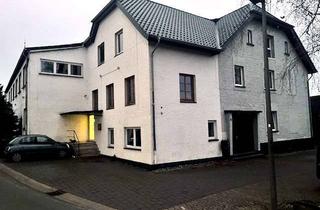 Wohnung mieten in Kleinenmarper Str., 32825 Blomberg, 220 m² Wohnkomfort mit Garten – außergewöhnliche 5-Zimmer-Wohnung nahe Detmold