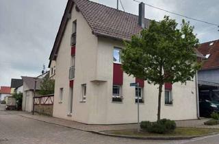 Haus kaufen in Brettacher Straße 16, 74196 Neuenstadt, Freistehendes Energiesparhaus (KfW-Effizienzklasse A) mit Einliegerwohnung und Hobby-Werkstatt