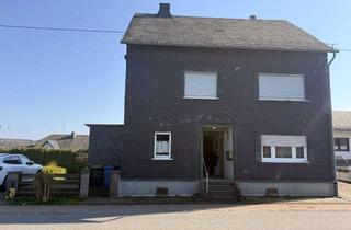 Haus kaufen in 56290 Beltheim, Charmantes Haus mit großem Garten, Garage und viel Potenzial auf ca. 850 m² Grundstück