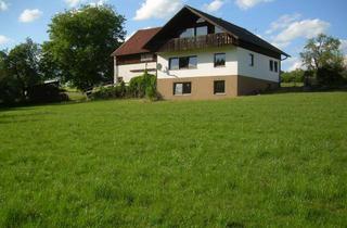 Bauernhaus kaufen in 82272 Moorenweis, Bauernhaus mit Pferdestall u. Scheune auf 4307 qm Grund in bester Randlage