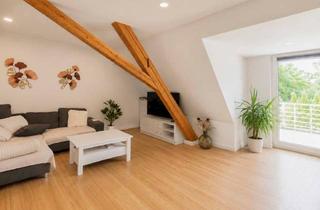 Wohnung kaufen in 86706 Weichering, Attraktive Maisonettewohnung mit Balkon Ausbaupotenzial & vermietetem Investment