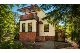 Einfamilienhaus kaufen in 13467 Berlin, Einfamilienhaus mit Garten-Oase in Berlin-Hermsdorf | Keller, Doppelgarage und viel Platz für die ganze Familie