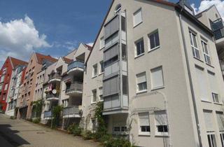 Wohnung kaufen in Straßberger Straße 35, 08527 Plauen, Eigentumswohnung im Zentrum von Plauen...schöne Single Wohnung mit Balkon, Tiefgaragenstellplatz und Einbauküche