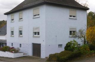 Haus kaufen in 66907 Glan-Münchweiler, Glan-Münchweiler - 2-Familienwohnhaus mit Garten und Garage