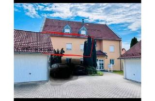 Wohnung kaufen in 92526 Oberviechtach, Oberviechtach - Verkaufe schöne helle 3-Zimmewohnung im 1. OG mit SW-Balkon .