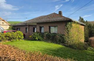 Einfamilienhaus kaufen in 54619 Üttfeld, Üttfeld - Einfamilienhaus