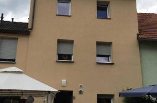 Einfamilienhaus kaufen in 56566 Neuwied, Neuwied - Vermietetes EFH in Neuwied Heimbach-Weis