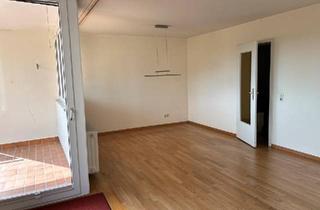 Wohnung kaufen in 79219 Staufen, Staufen im Breisgau - Lichtdurchflutete 2,5- Zimmer-Wohnung in Staufen, sofort frei