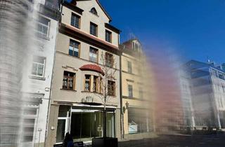 Haus kaufen in 07381 Pößneck, Pößneck - Kapitalanlage : Wohn- und Geschäftshaus mit 3 Wohneinheiten und 1 Gewerbeeinheit in Top -Lage