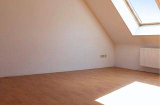 Wohnung mieten in 67112 Mutterstadt, Wohnen mit Weitblick: Lichtdurchflutete Maisonettewohnung mit großzügiger Galerie