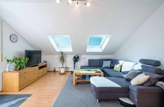 Wohnung kaufen in 88471 Laupheim, Charmant! 3,5 Zimmer Dachgeschosswohnung mit Sonnenbalkon