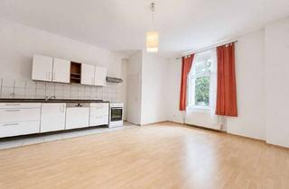 Wohnung kaufen in Waldstraße 103, 13403 Reinickendorf, Sofort bezugsfrei: Charmante 1-Zimmer-Altbauwohnung mit offener Küche in Berlin