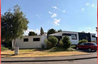 Wohnung kaufen in 53894 Mechernich, Außergewöhnliche Eigentumswohnung mit Wellnessbereich und Pool im Stil eines EFH