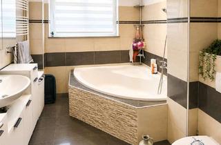 Wohnung kaufen in 36037 Fulda, Die Zukunftswohnung in Fulda! 4-ZKB, Hochparterre, modernisiert, vermietet und mit Süd-West-Loggia!