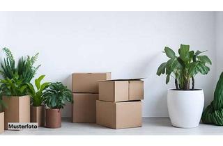 Wohnung kaufen in Einsteinstraße xx, 06712 Zeitz, 4-Zimmer-Wohnung mit eigenem Pkw-Stellplatz - provisionsfrei