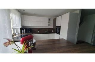 Wohnung kaufen in 86159 Universitätsviertel, 4-Zimmer-Maisonette mit Dachboden (82qm+Balkon+Dachboden)
