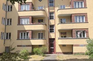 Wohnung kaufen in Schwendyweg 34, 13587 Spandau, Vermietetes Altbaujuwel im Denkmalensemble – 2-Raum-Wohnung mit Westbalkon