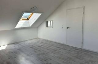 Wohnung kaufen in Krähenwinkel, 95326 Kulmbach, 3-Zimmer Dachgeschosswohnung mit Klimaanlage in Kulmbach-Mangersreuth!
