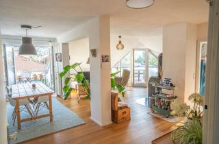 Wohnung kaufen in 89134 Blaustein, Loggia, Balkon & Weitblick: Luftige DG-Wohnung in Klingenstein