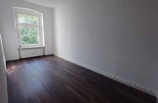 Wohnung mieten in Goethestr., 08525 Hammervorstadt, Charmante 4-Zimmer-Wohnung mit tollen Details und Balkon - Ab sofort!