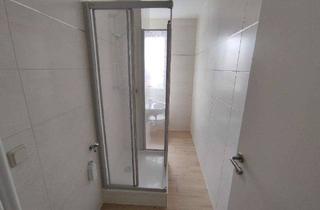 Wohnung mieten in Gröbziger Straße 52, 06406 Bernburg, Vollsanierte 3-Raum-Wohnung mit Dusche und Balkon