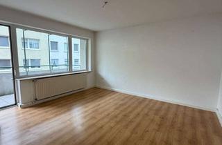 Wohnung mieten in Fachschulstr 15, 42853 Innen, Schöne 2 Zimmer Wohnung mit Balkon in Remscheid